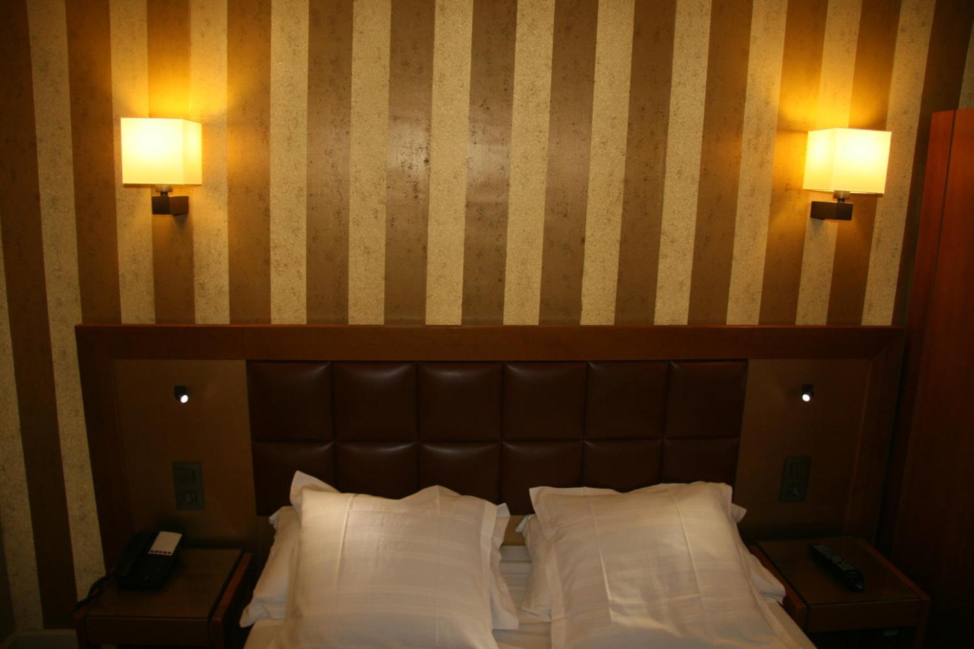 Hotel Bellevue Saint-Lazare Paris Eksteriør billede